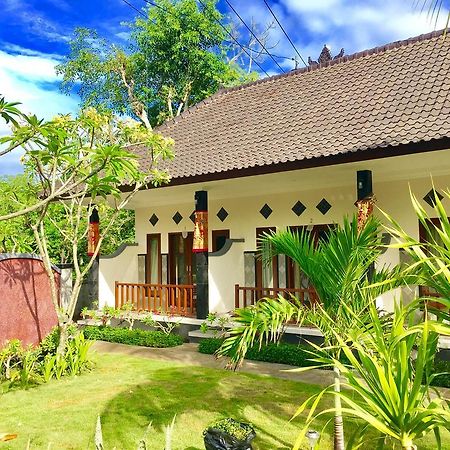 Nusa Garden Homestay Нуса-Лембонган Экстерьер фото