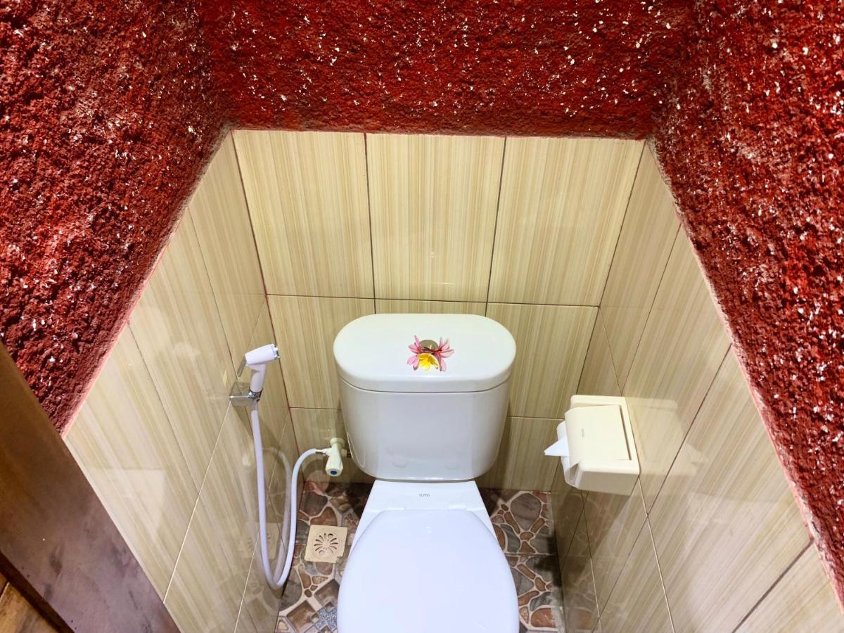 Nusa Garden Homestay Нуса-Лембонган Экстерьер фото