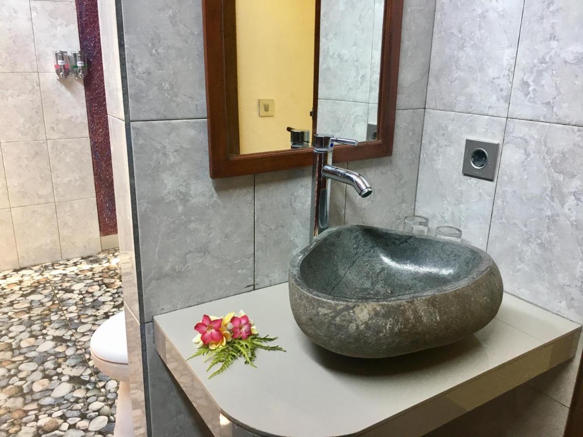 Nusa Garden Homestay Нуса-Лембонган Экстерьер фото